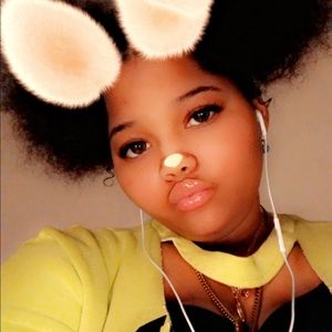 Meet your Posher, 🥵laona